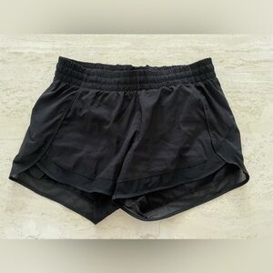 Athleta Mesh Racer Run Midrise Shorts 4”